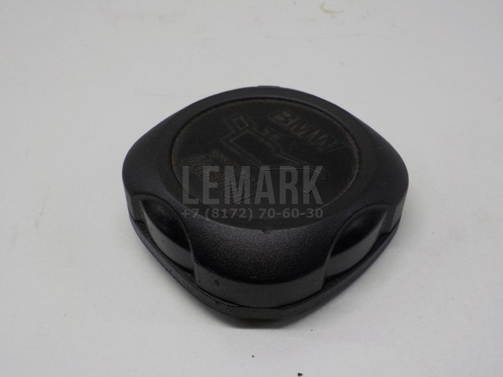 Крышка маслозаливной горловины