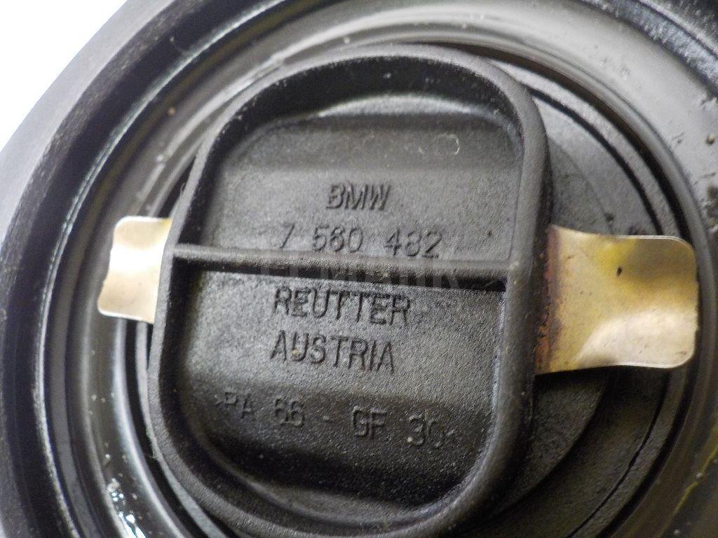 Крышка маслозаливной горловины