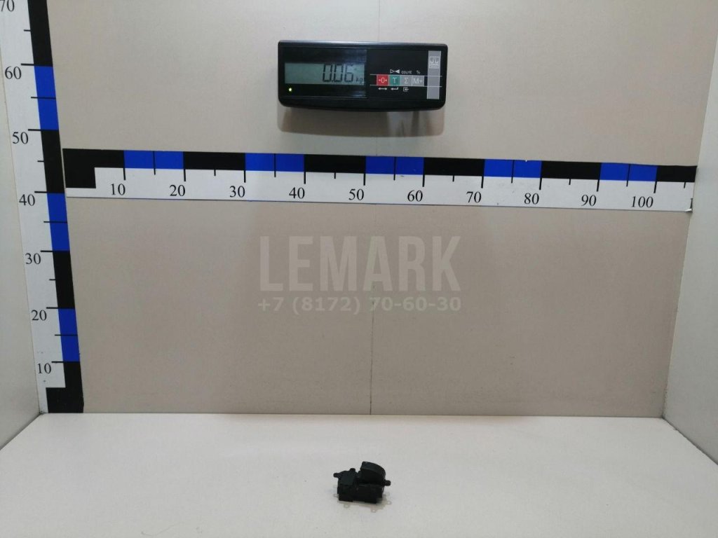 Кнопка стеклоподъемника