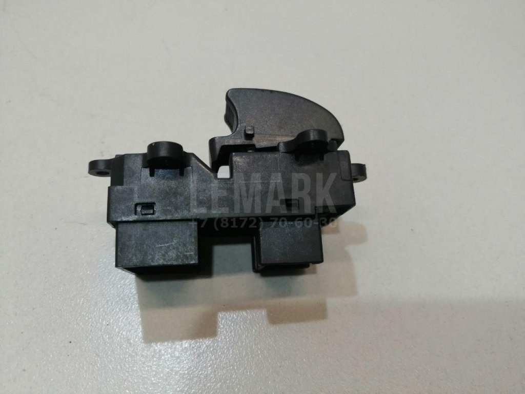 Кнопка стеклоподъемника