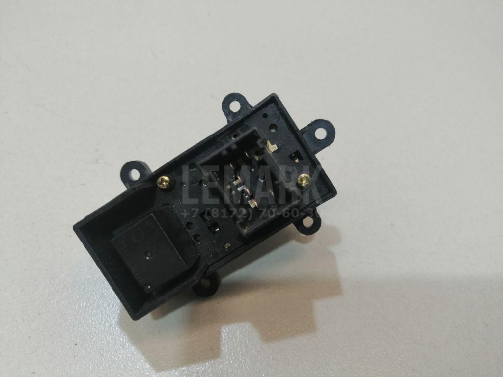 Кнопка стеклоподъемника