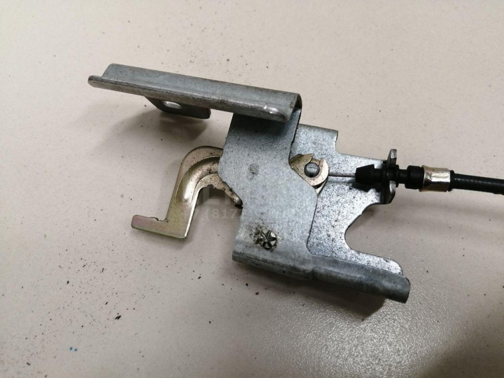 Трос лючка бензобака для  Audi 80/90 [B4] 1991-1995