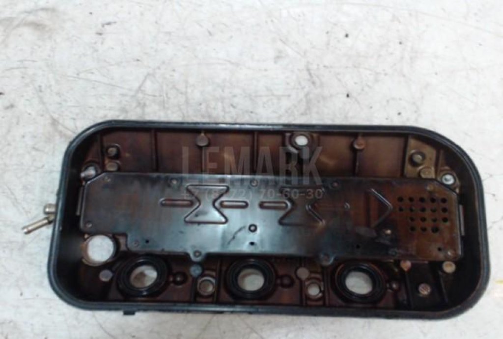 Крышка головки блока (клапанная)