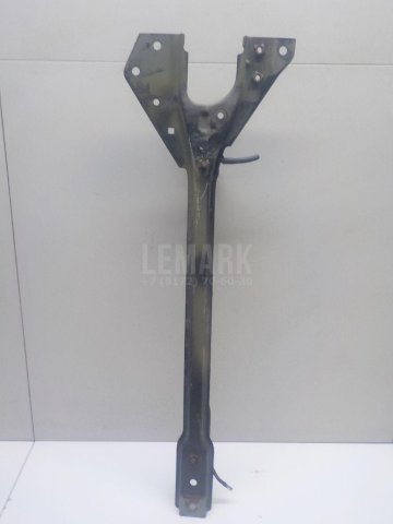 Кронштейн замка капота