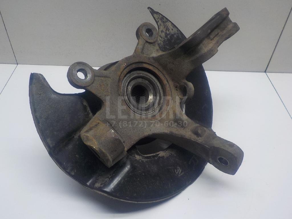 Кулак поворотный передний правый