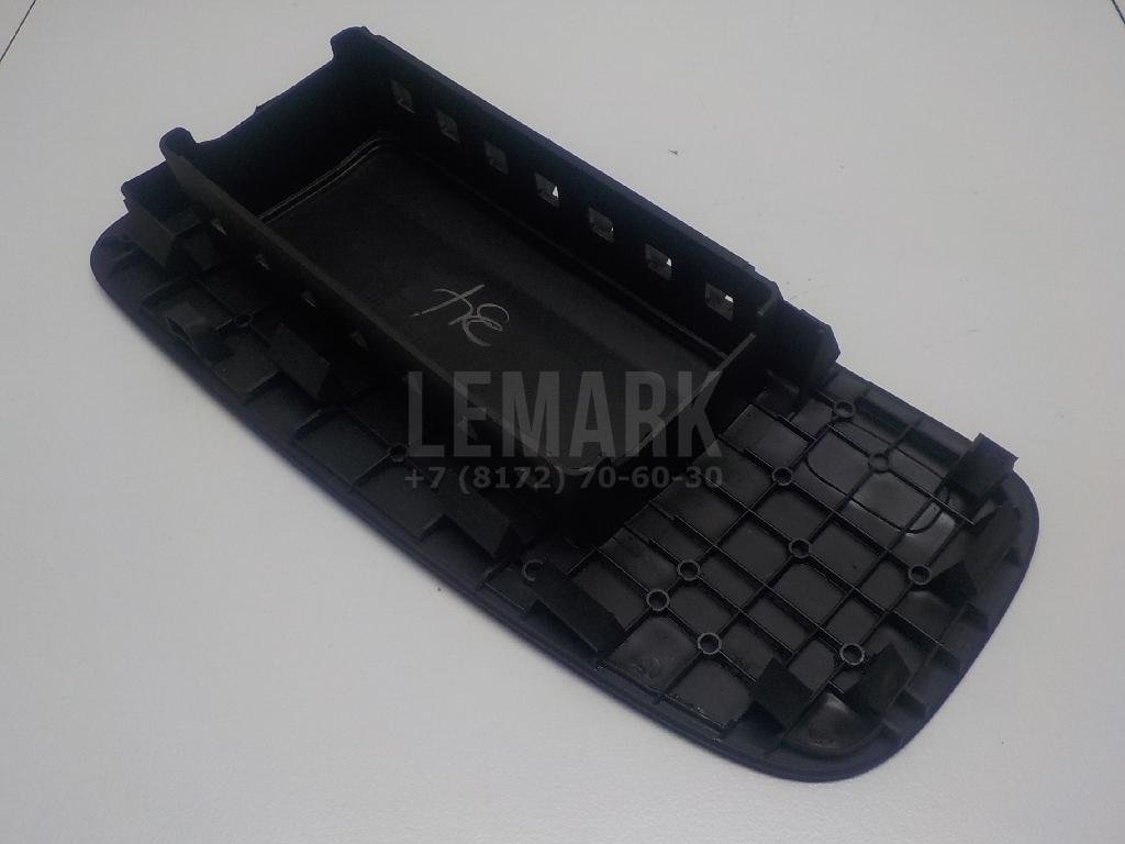 Крышка подушки безопасности (в торпедо)