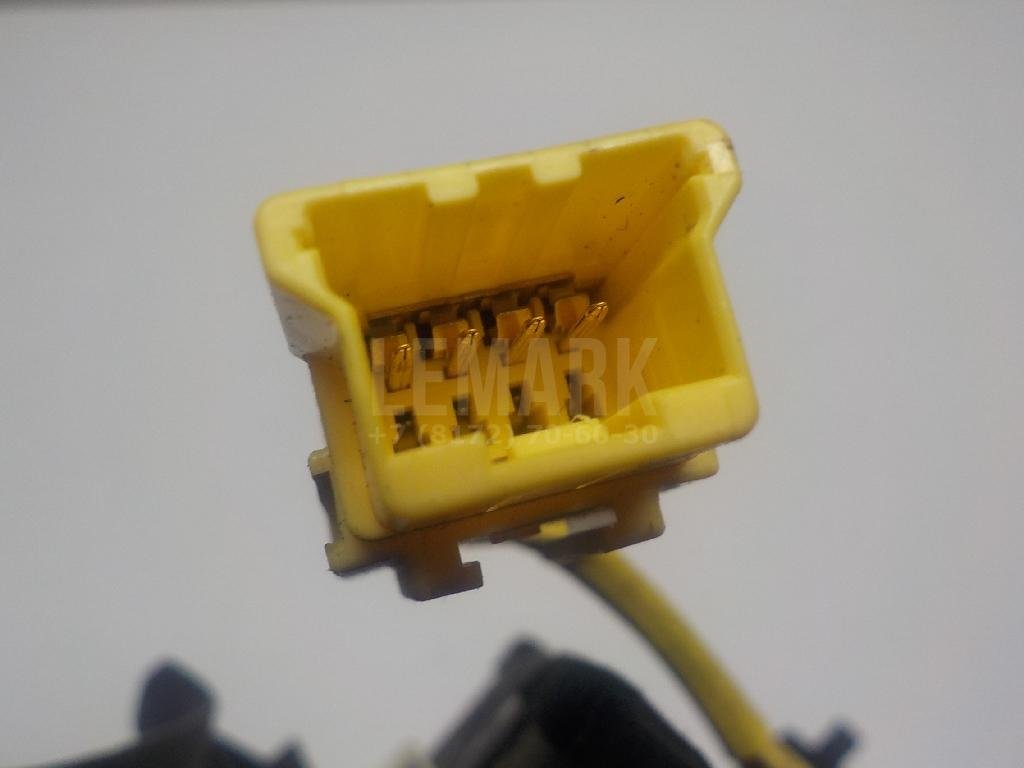 Подушка безопасности в рулевое колесо