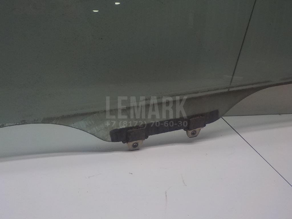 Стекло двери передней правой