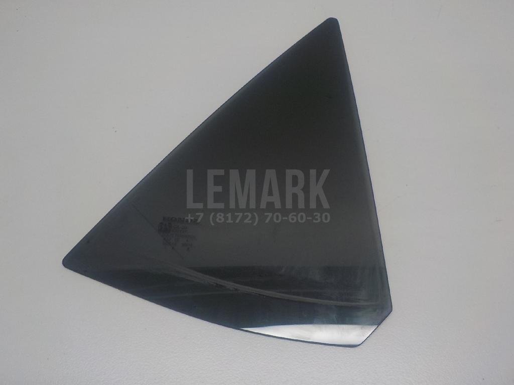 Стекло двери задней правой (форточка)