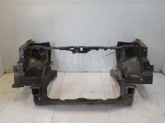 Панель передняя