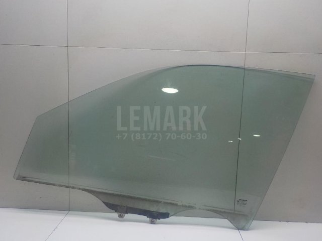 Стекло двери передней левой