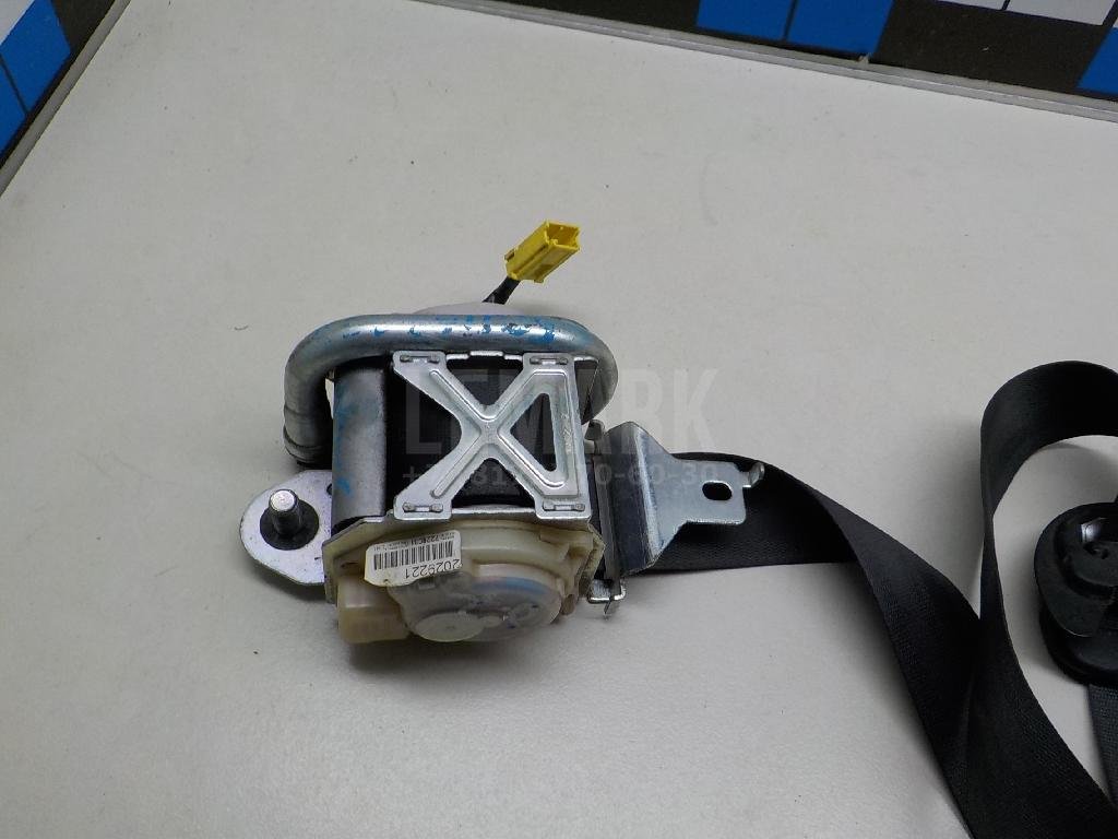 Ремень безопасности с пиропатроном