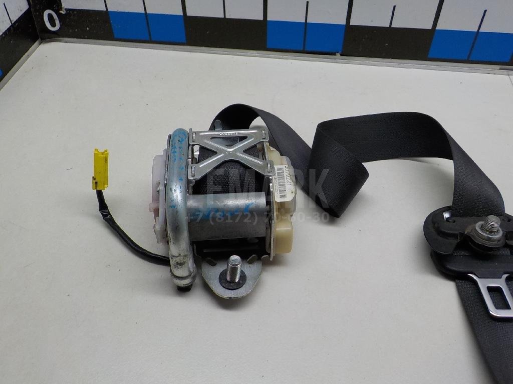 Ремень безопасности с пиропатроном