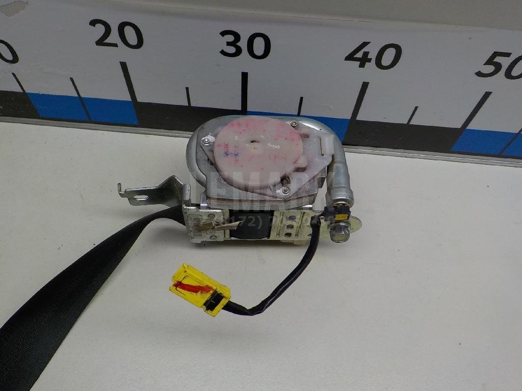 Ремень безопасности с пиропатроном