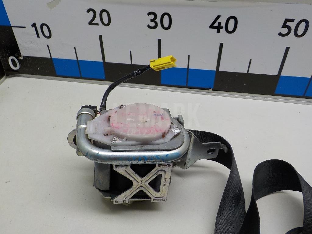 Ремень безопасности с пиропатроном