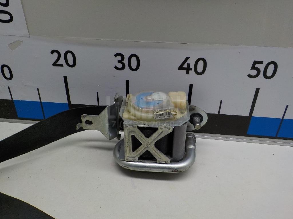 Ремень безопасности с пиропатроном