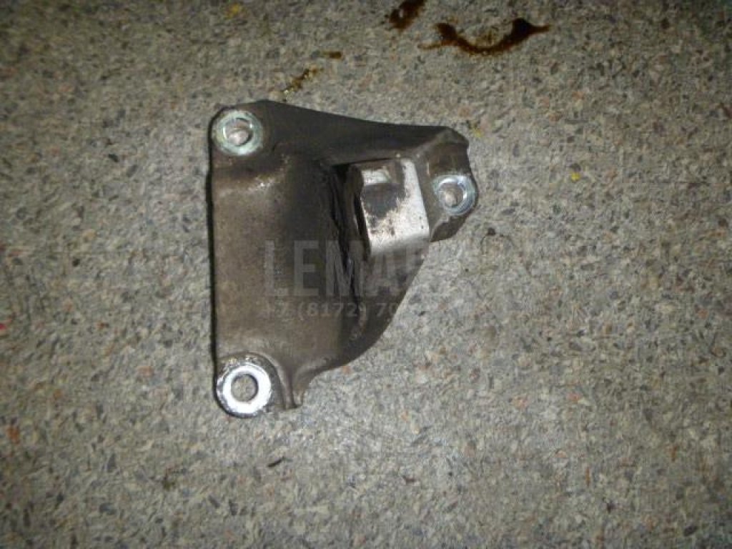 Кронштейн опоры двигателя для  Audi 100/200 [44] 1983-1991