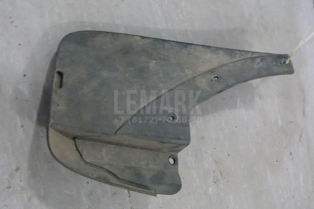 Брызговик передний правый