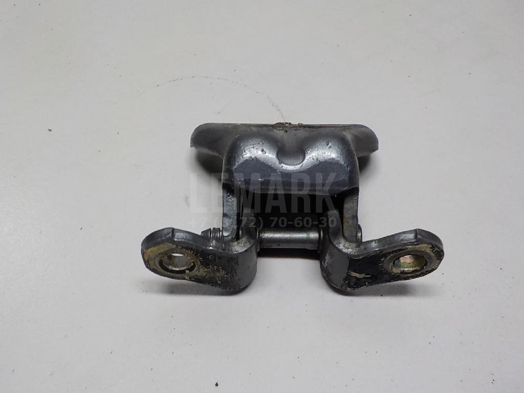 Петля двери задней левой верхняя