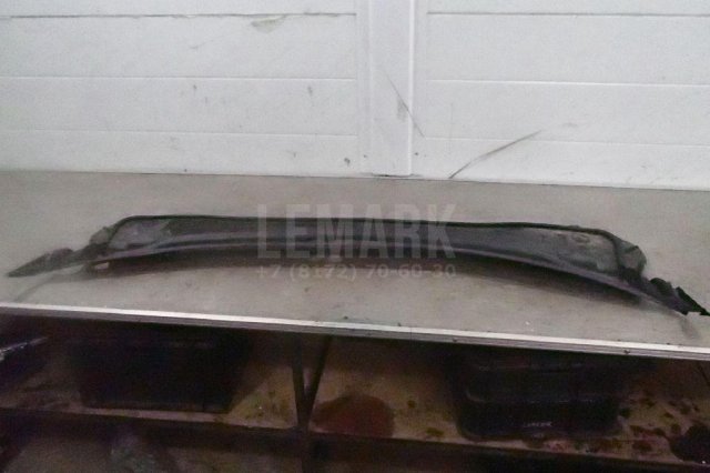 Решетка стеклооч. (планка под лобовое стекло)