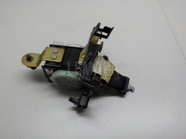 Ремень безопасности