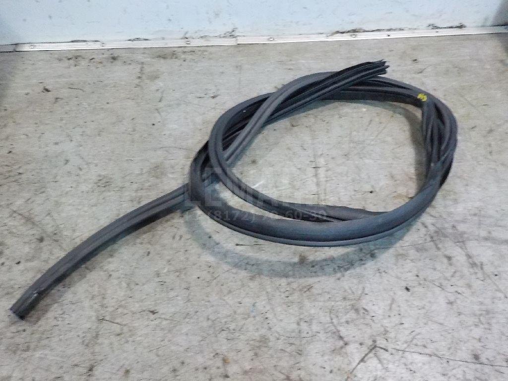 Уплотнитель двери для  Audi A3 [8V] 2013-2020