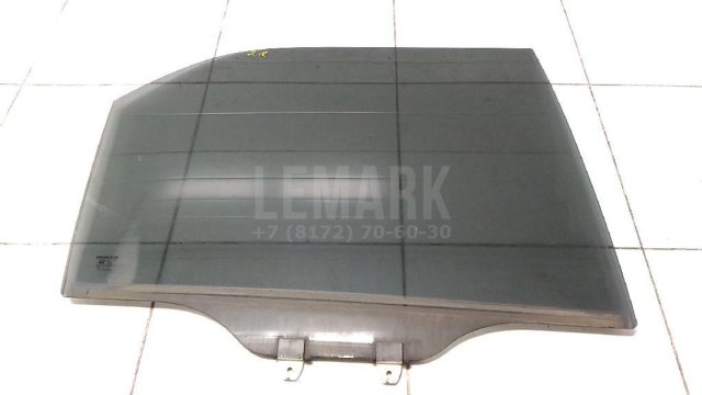 Стекло двери задней правой