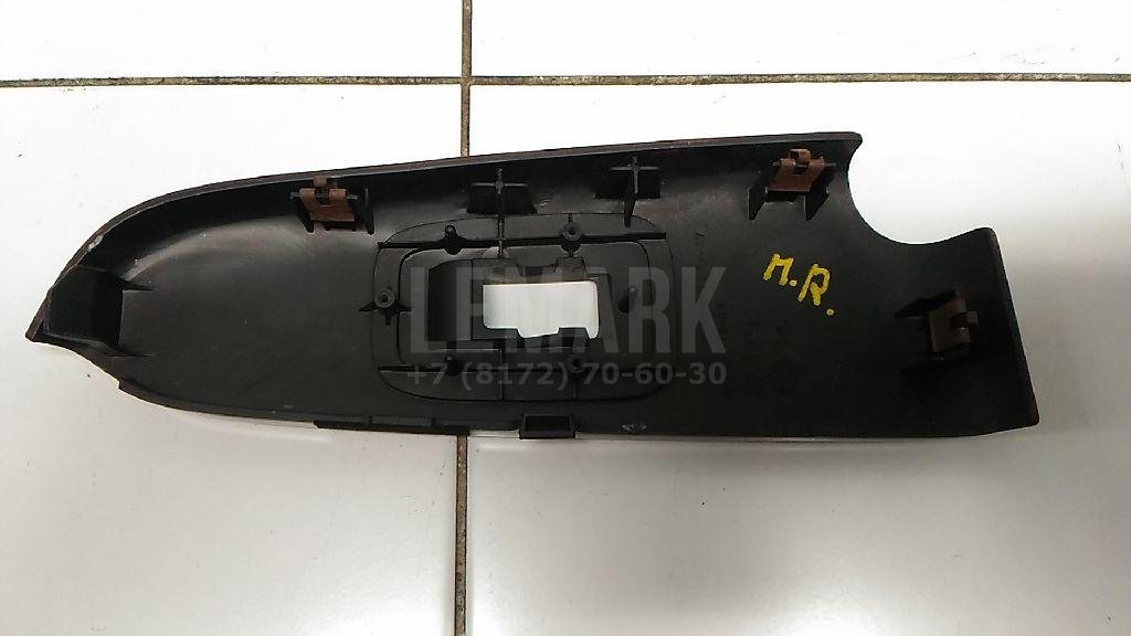 Накладка блока управления стеклоподъемниками