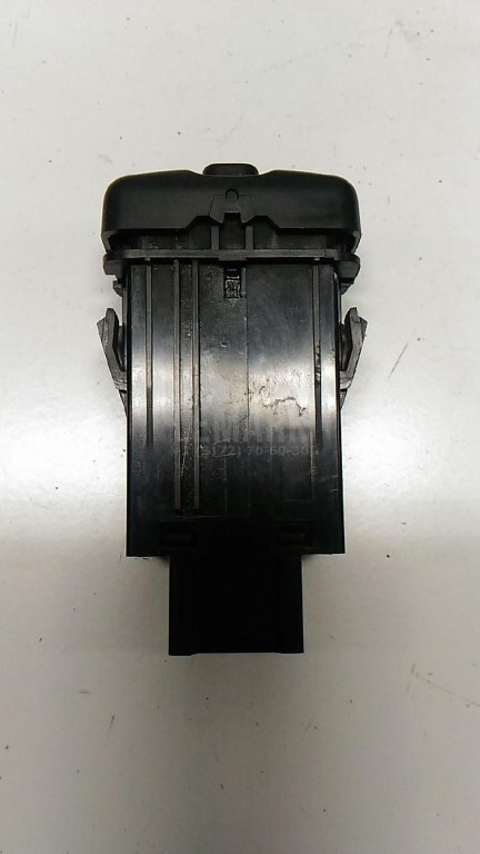 Кнопка люка