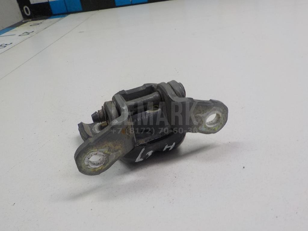 Петля двери задней левой нижняя