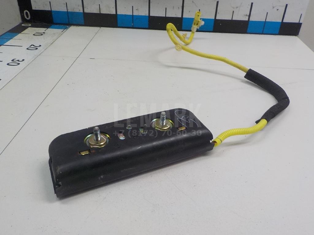 Подушка безопасности боковая (в сиденье)