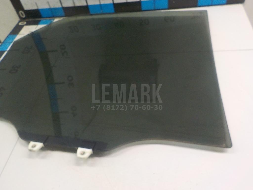 Стекло двери задней правой