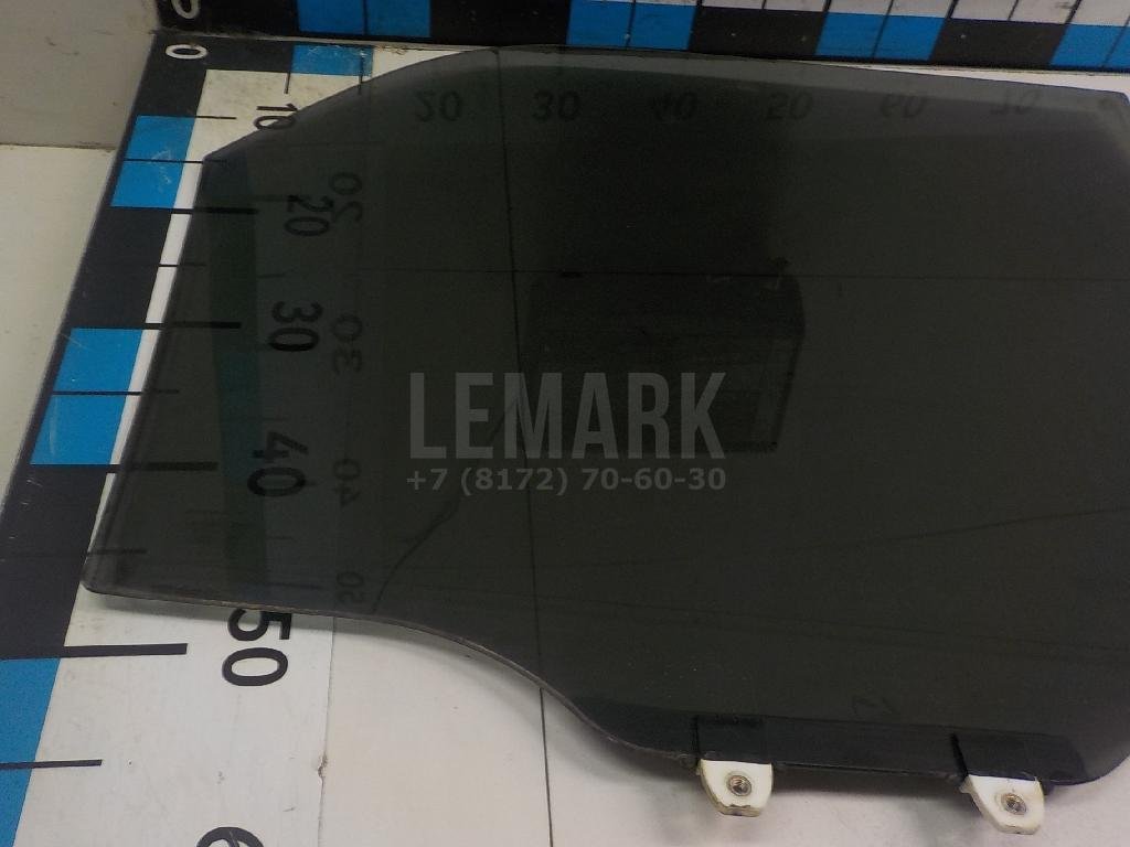 Стекло двери задней правой