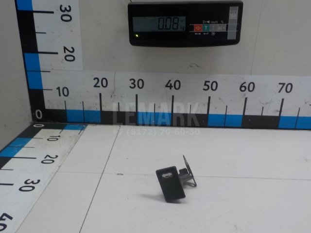 Ручка открывания капота