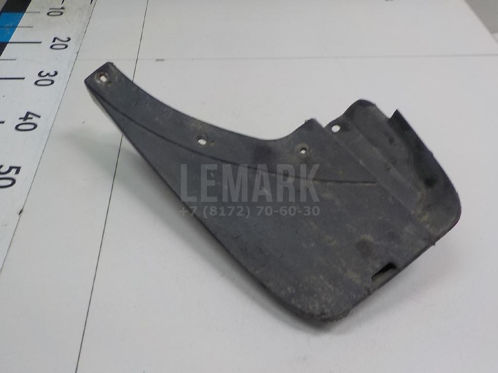 Брызговик передний правый