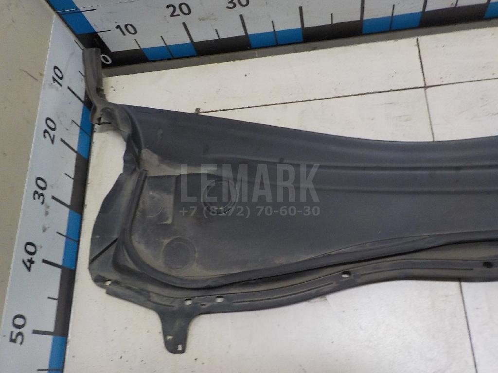 Решетка стеклооч. (планка под лобовое стекло)