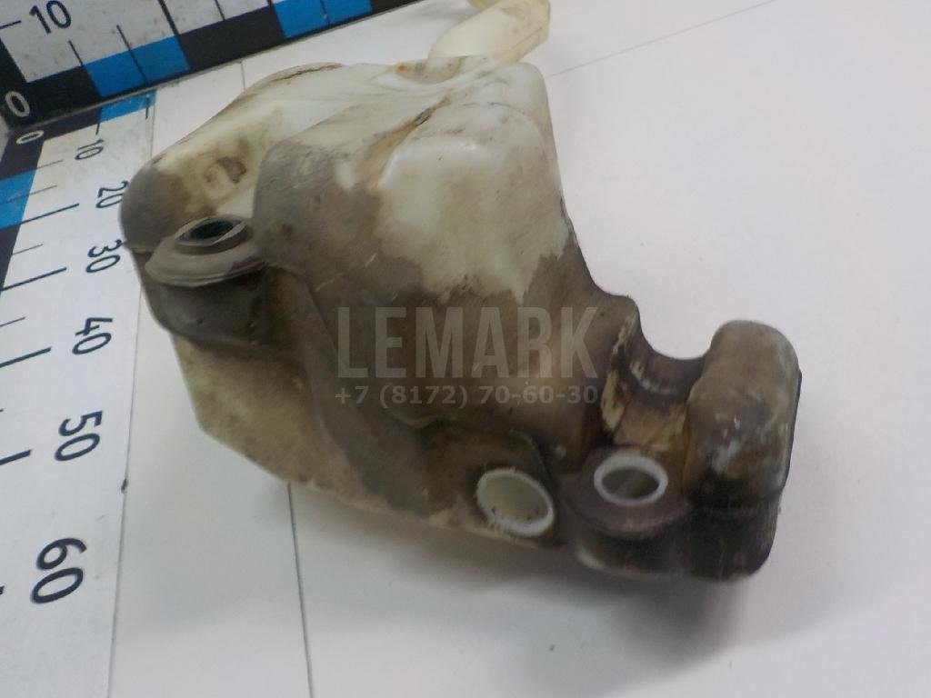 Бачок омывателя лобового стекла