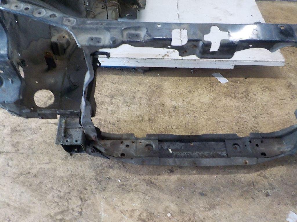 Кузовной элемент