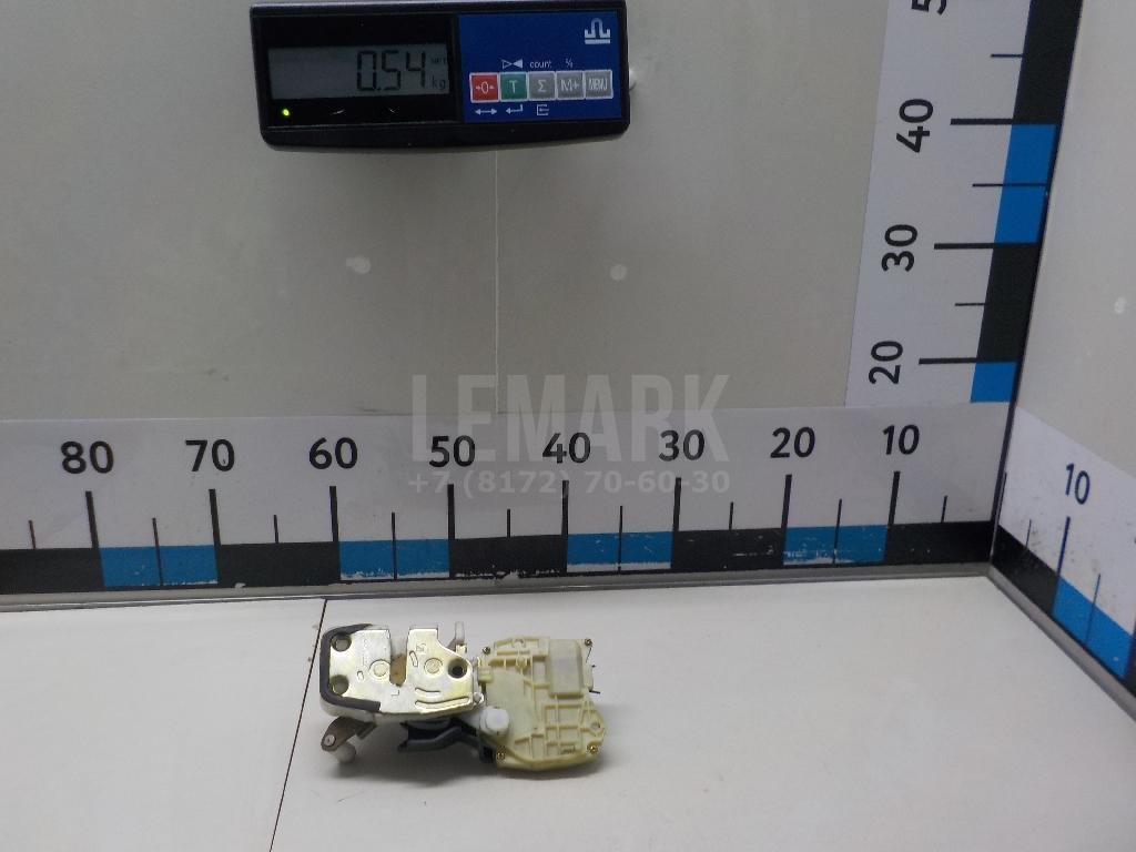 Замок двери задней левой