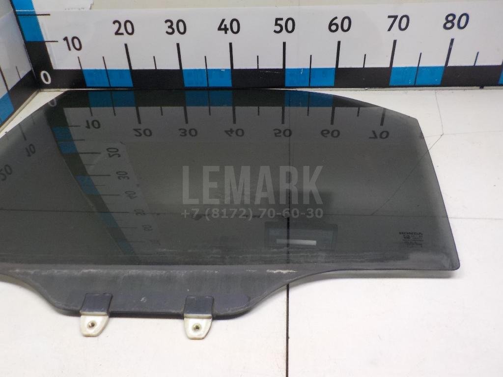 Стекло двери задней левой