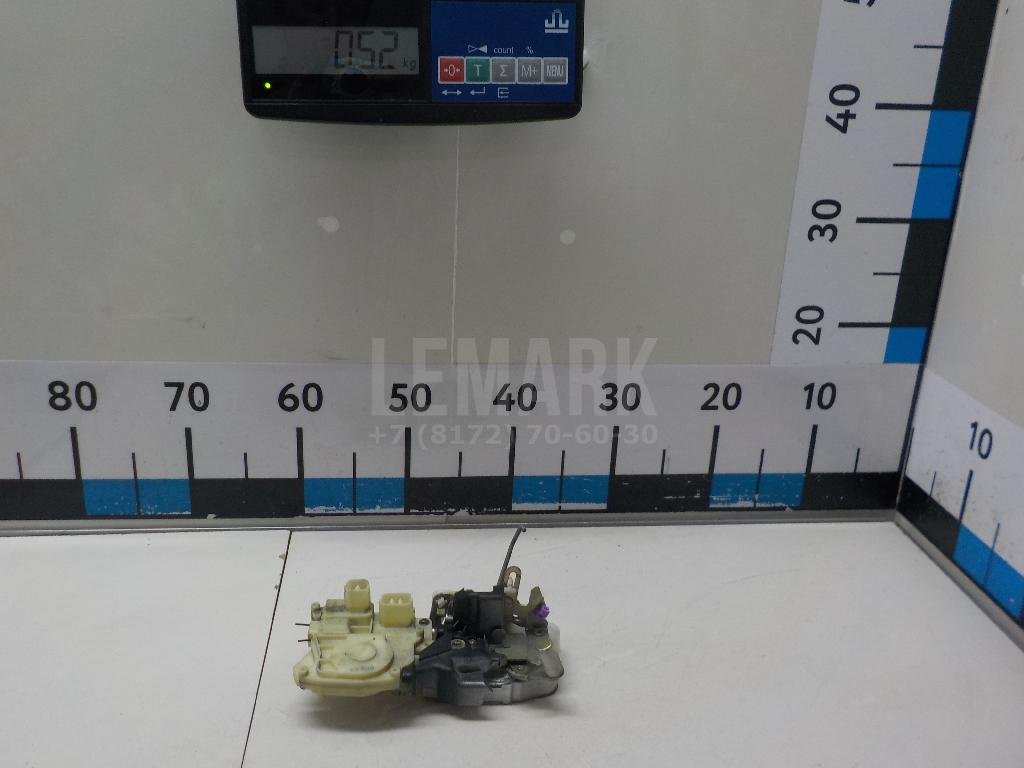 Замок двери задней левой