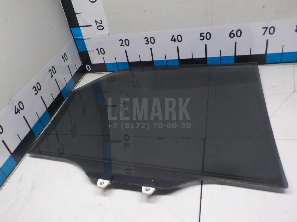 Стекло двери задней левой