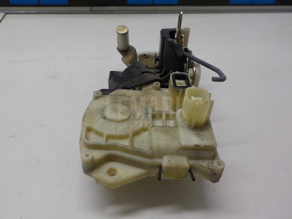 Замок двери задней правой