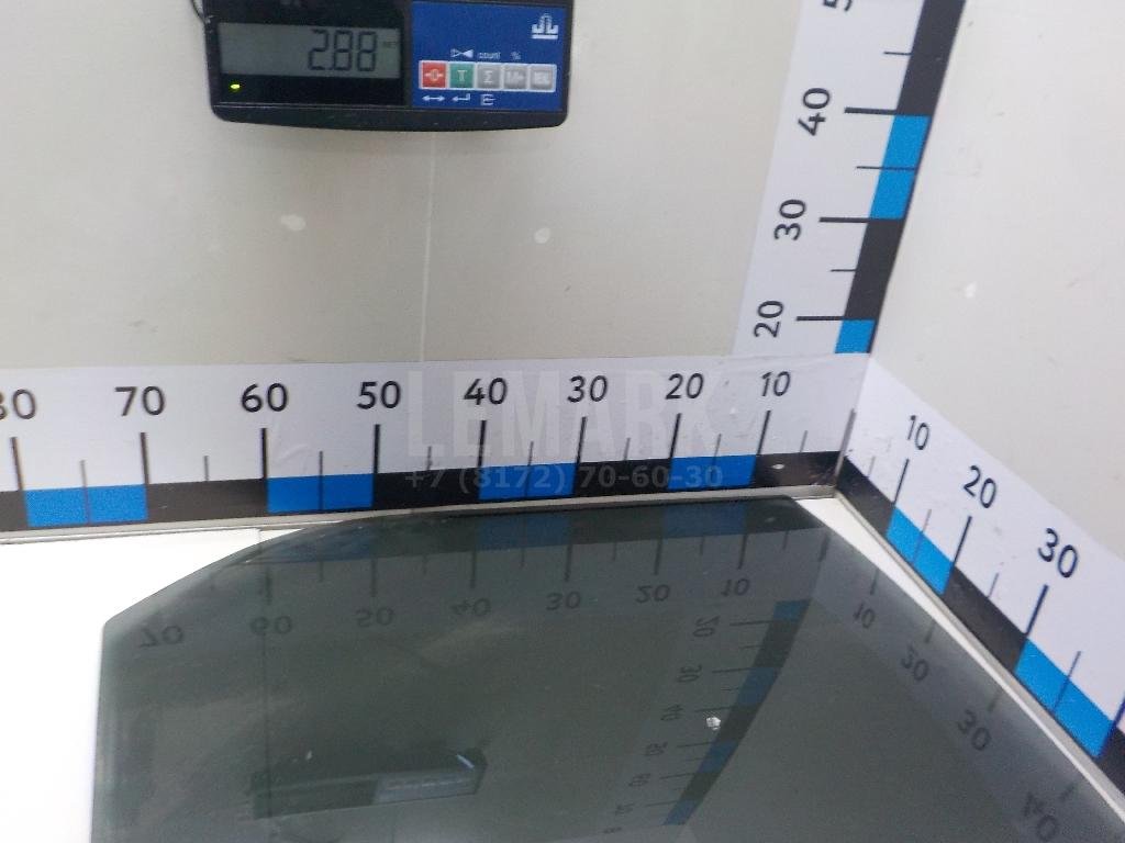 Стекло двери задней правой