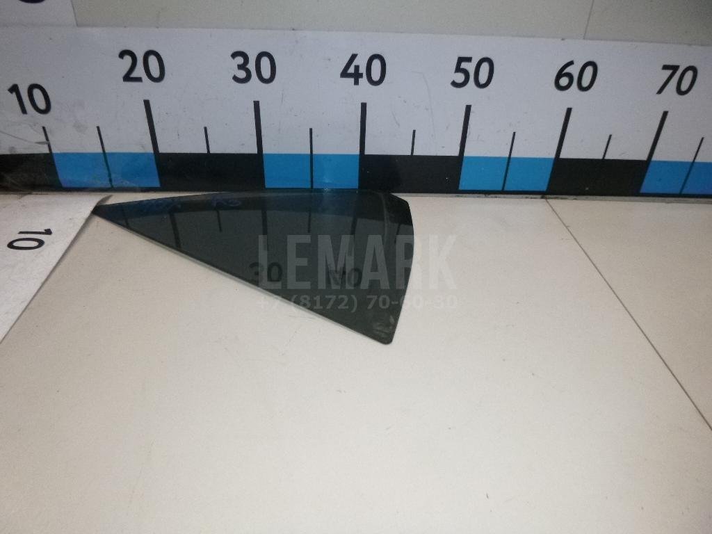 Стекло двери задней правой (форточка)