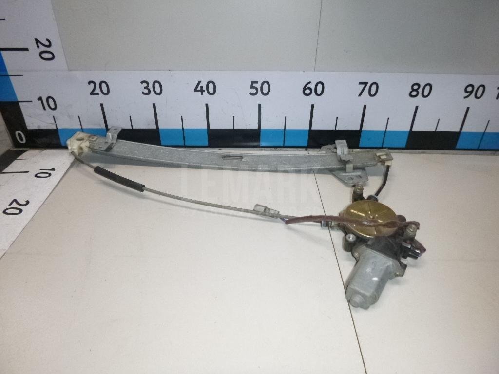 Стеклоподъемник электр. передний правый