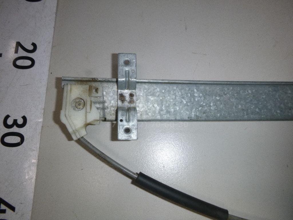 Стеклоподъемник электр. передний правый