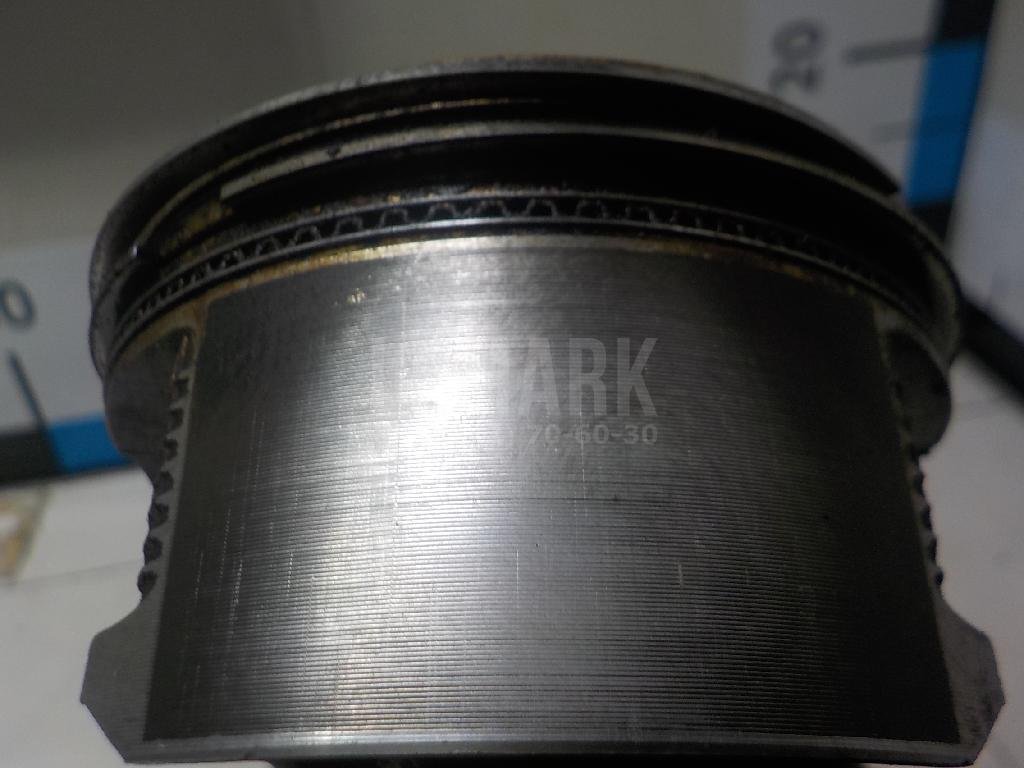 Поршень для  Aston Martin Vantage 2017