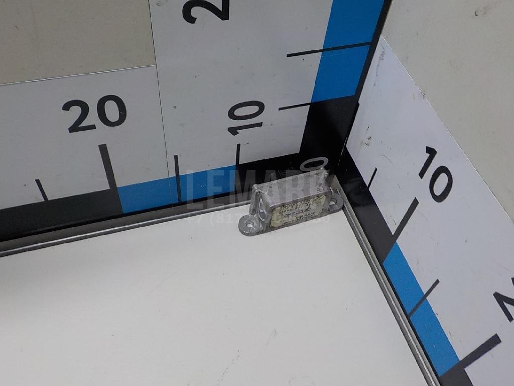 Датчик ускорения