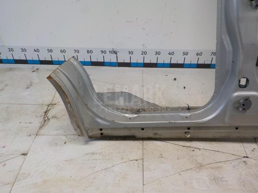 Порог со стойкой правый